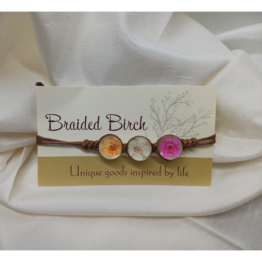 NWOT Braided Birch Dried Flower Bracelet l Length (adjustable): 2.75" to 5"